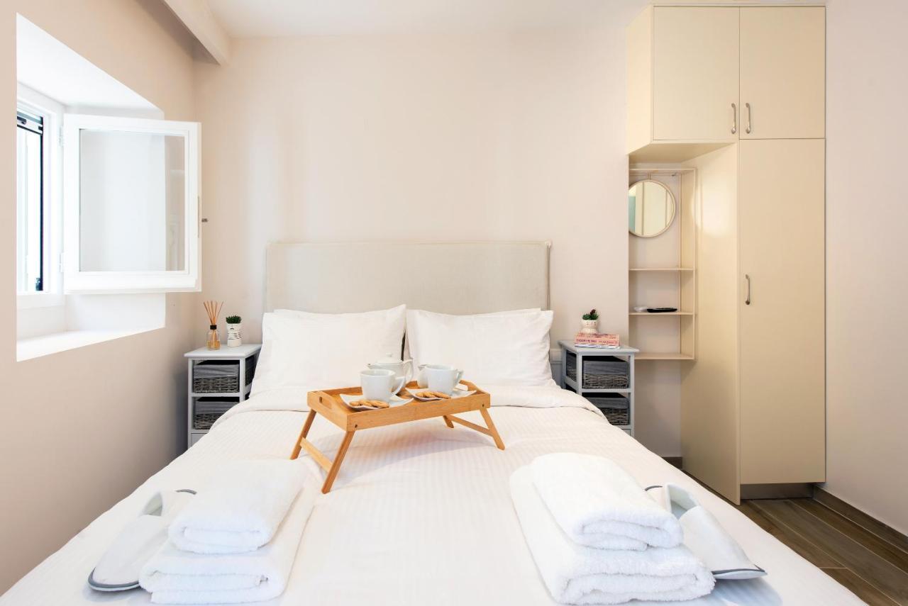 Mar Luxury * Corfu (city)